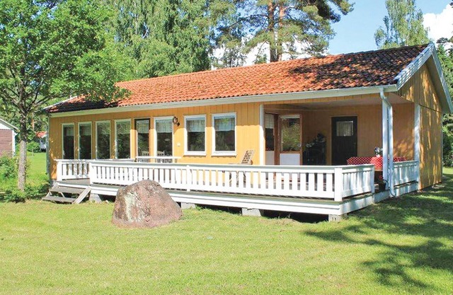 2 bedroom awesome home in Mönsterås
