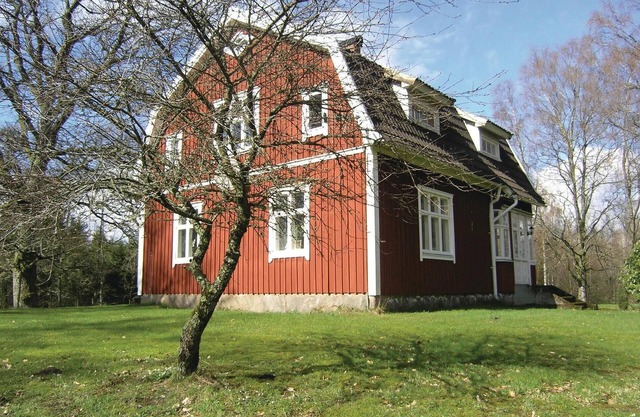 2 bedroom awesome home in Långaryd