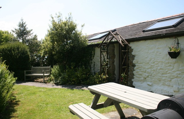2 bedroom barn conversion on smallholding with alpacas, goats and pigs