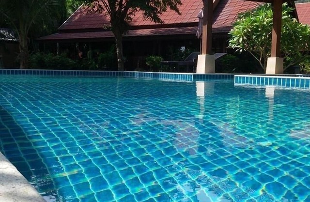 2 Bedroom Beachfront Villa Bang Po (B1)