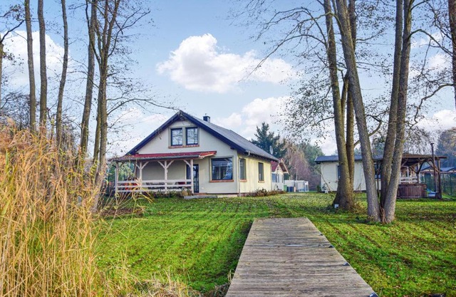 2 Bedroom Beautiful Home In Wilcze