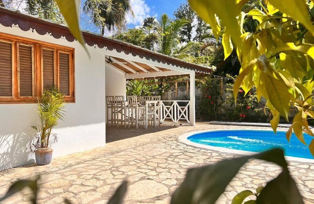 2-bedroom Bonita cottage with pool