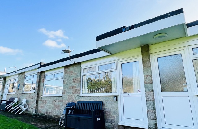 2 Bedroom Chalet SB177, Sandown, Isle of Wight, Free Wifi