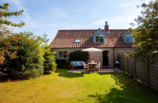 2 bedroom Cottage in Gillamoor - G0010