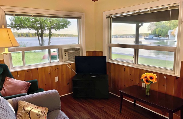2-Bedroom Cottage #11 - Ambleside