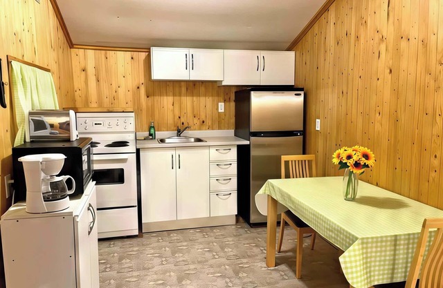 2-Bedroom Cottage #9 - Ambleside