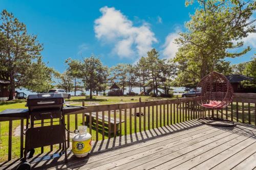 2-Bedroom Cottage #4 - Sand Bay