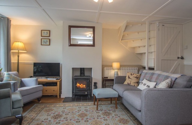 2 bedroom Cottage in Beaminster - DC099