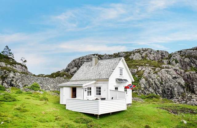 2 bedroom cozy home in Stolmen