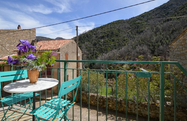2 bedroom gorgeous home in Marignana