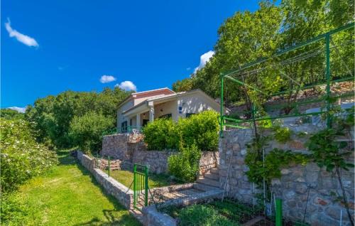 2 Bedroom Gorgeous Home In Klenovica