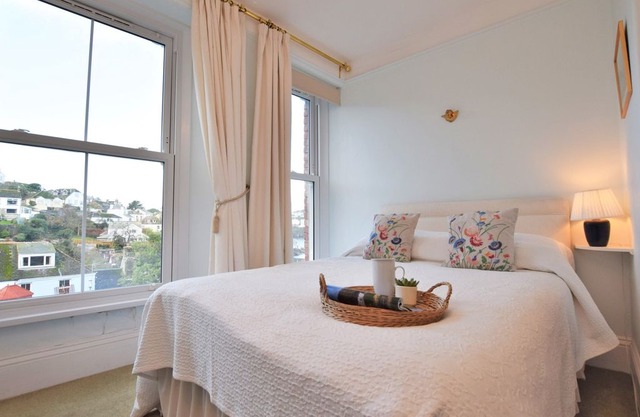 2 bedroom House in Polruan - PC016
