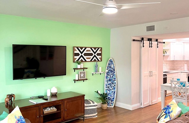 2-bedroom in Melbourne Beach with walking access to beach. Perfect location