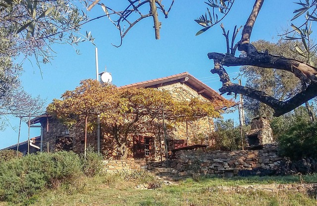 2 bedroom lovely home in Roquebrun