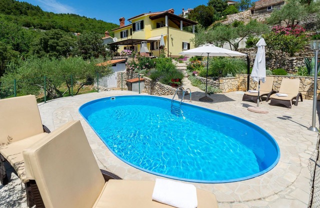 2 bedroom lovely home in Rabac