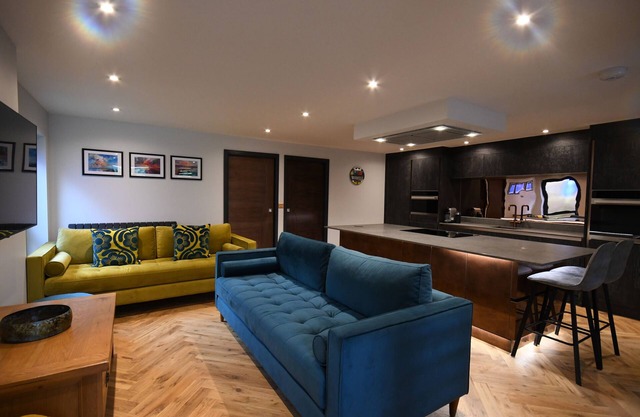2 bedroom luxury apartment in Norfolk, Attleborough - disabled accessible