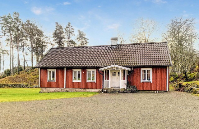 2 bedroom nice home in Lönsboda