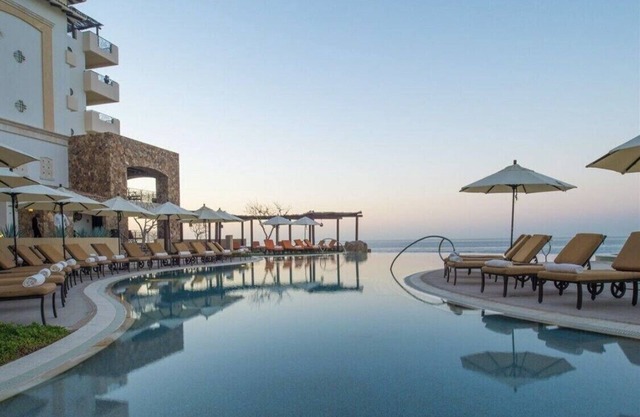 2 Bedroom Penthouse Lands End - March 16-23-2024