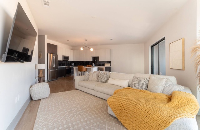 2-bedroom Penthouse Suite in enjoyable West Midtown Atlanta