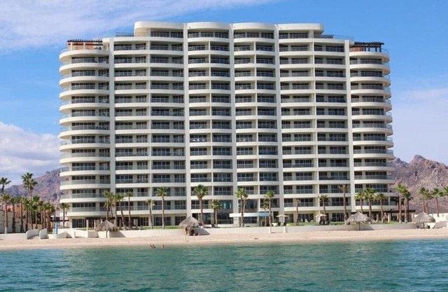 2 Bedroom Playa Blanca 103 Condo