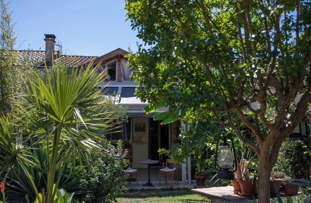 2 Bedroom Private vacation home in BÃ¨gles