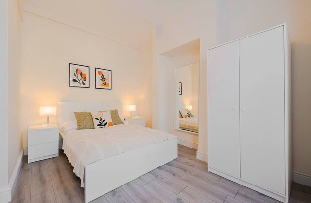 2 Bedroom SE London Home - Cosy & Great Location