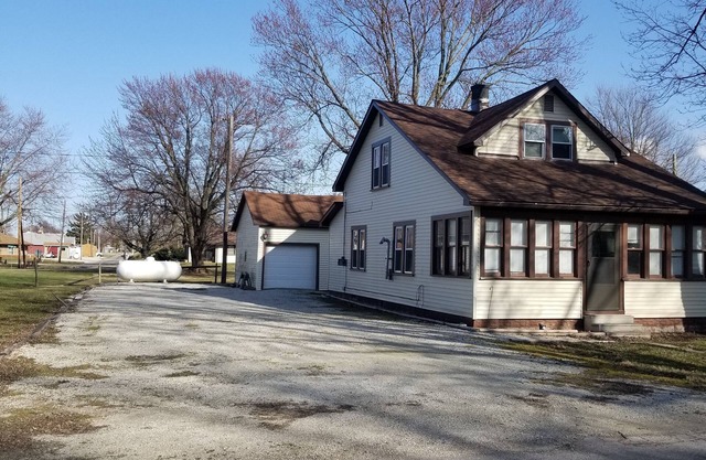 2 bedroom sleeps 6