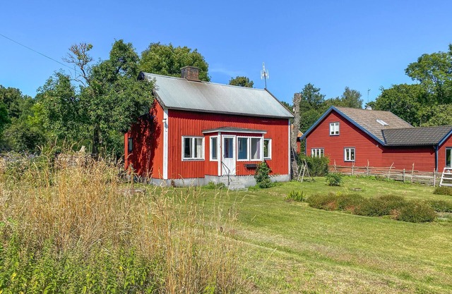 2 bedroom stunning home in Habbestorp