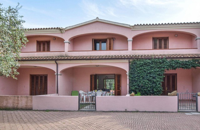 2 bedroom stunning home in Straulas