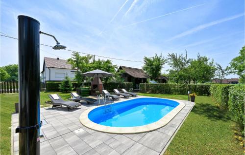 2 Bedroom Stunning Home In Gudovac