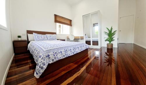 2 Bedroom Unit in Maryborough CBD, Furnished