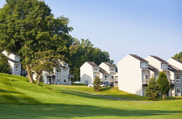 2 bedroom unit in Tree Tops at Pocono Mountain Villas