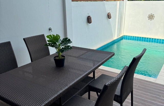 2-Bedroom Villa, Private Pool with Jacuzzi, Peaceful Plai Laem Location, Ideal for Families