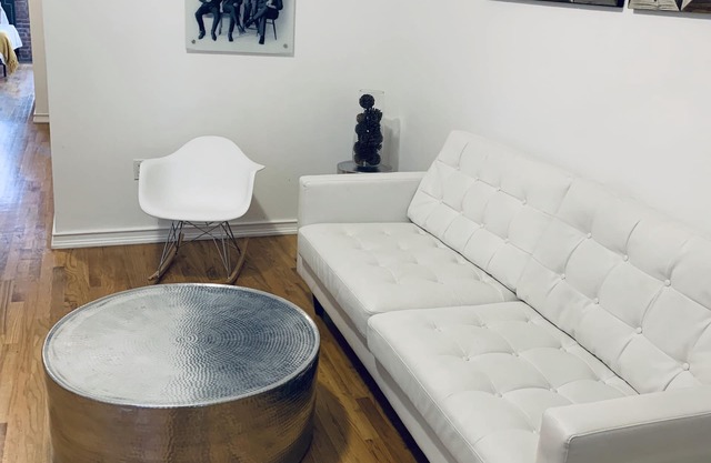 2 Bedrooms 1 and 1 Bath sleeps 4