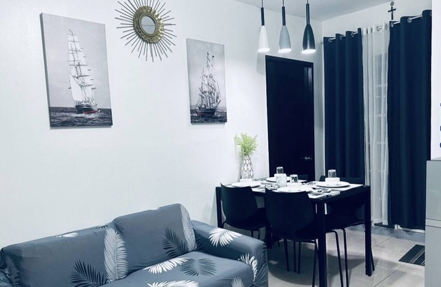 2 Bedrooms Condo for Family/Group W/Strong Wifi