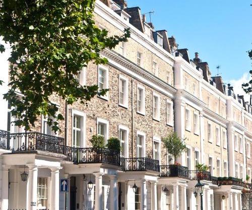 2 Bedrooms Plus Spacious Lounge Delightful Apartments by Kensington & Chelsea Desirable Locations SW