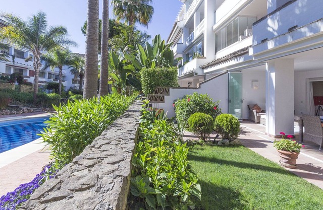 2 beds ground garden floor apartment at Las Canas Beach in Marbella golden Mile