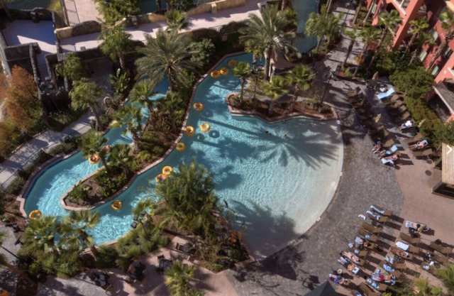 2 BR -Bonnet Creek - Pools, Dining, Pirate Ship Slide, Mini Golf