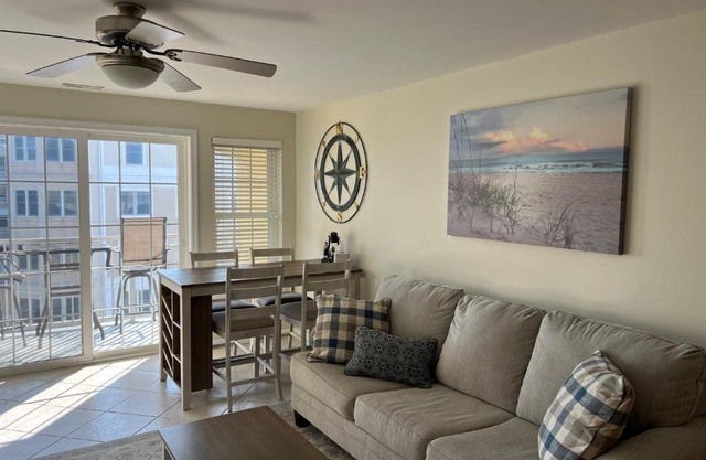 2 Br Ocean View Penthouse Steps To Beach