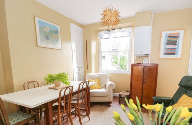 2 BRYN EURYN, family friendly, with a garden in Llanfairfechan