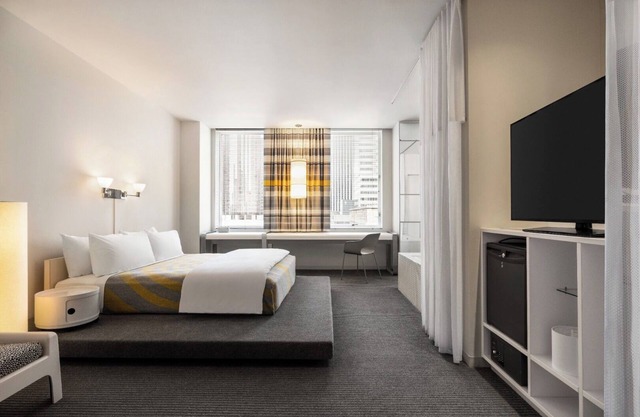 2 Budget-Friendly Units, Near Walt Disney Concert Hall, Dog-friendly