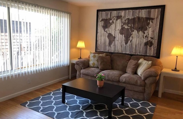 2 Coastal Apartment near beach