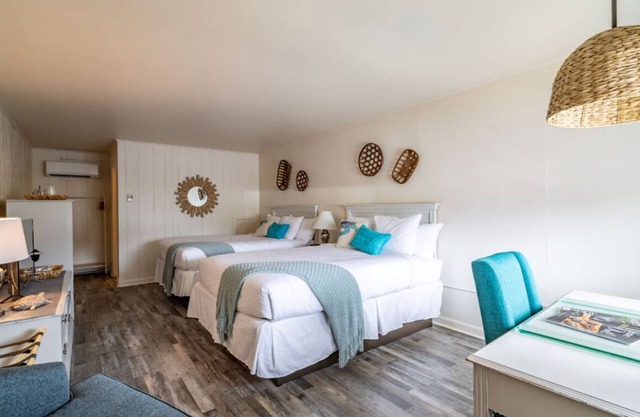 2 Comfortable Rooms at Ocean Glass Inn | w/Free Breakfast and Parking