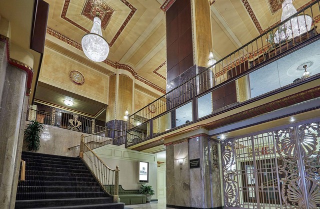 2 Connecting Suites at a 4⭐️ Hotel