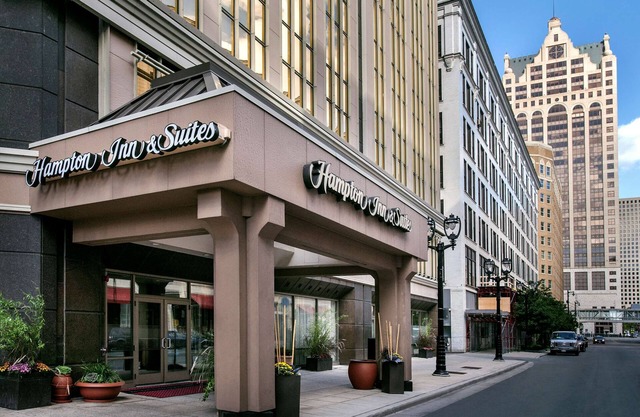 2 Connecting Suites at a Hotel