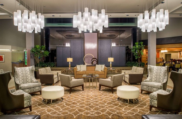 2 Connecting Suites at a 4⭐️ Hotel