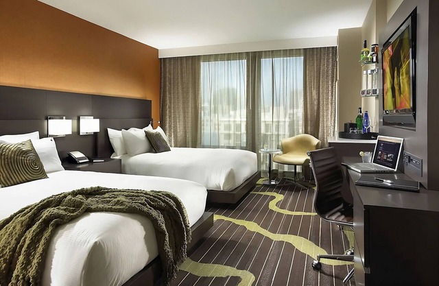 2 Family-friendly Units In the Heart of Downtown San Diego! Onsite Parking!