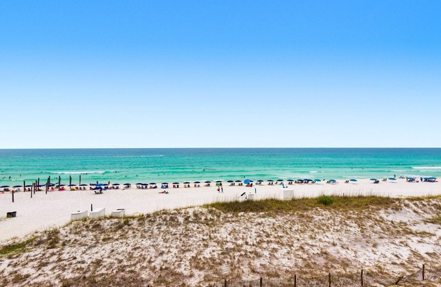 ⭐2 King Suites-2 Kitchens/Living Areas-Lagoon Pool-Beach Trolley-5BR Beach Rx⭐