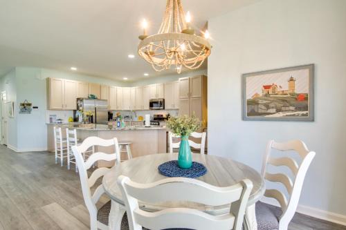 2 Mi to Beach Ocean View Oasis with Resort Access!