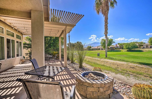2 Mi to Coachella: Indio Home w/Fire Pit!